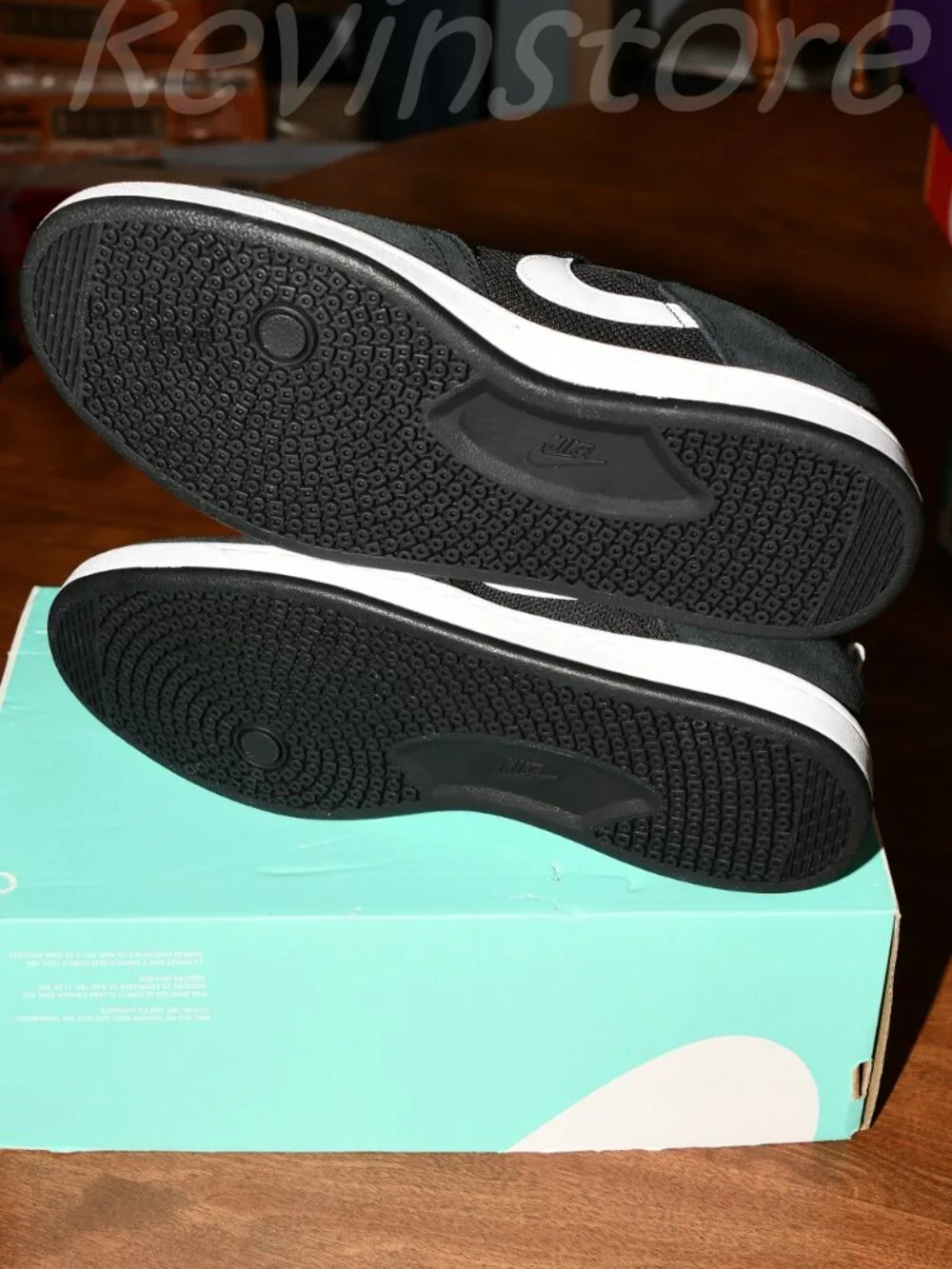Nike SB Alleyoop Skate Shoes